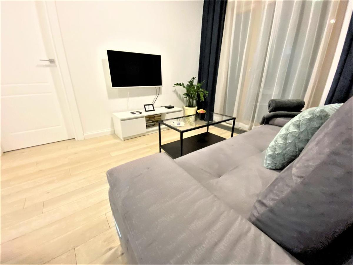 Exclusive 2Br! Apartment In Center +Netflix +Gym Warsawa Bagian luar foto