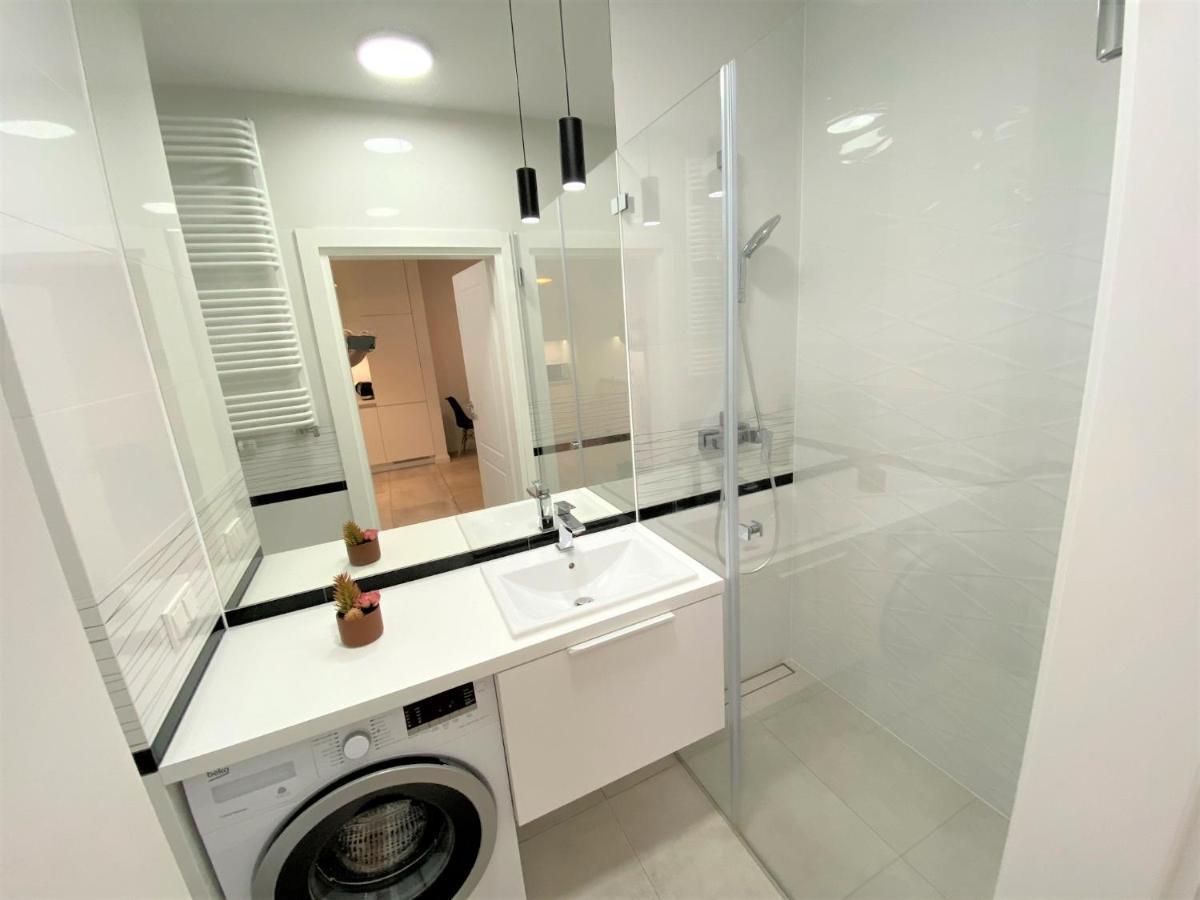 Exclusive 2Br! Apartment In Center +Netflix +Gym Warsawa Bagian luar foto