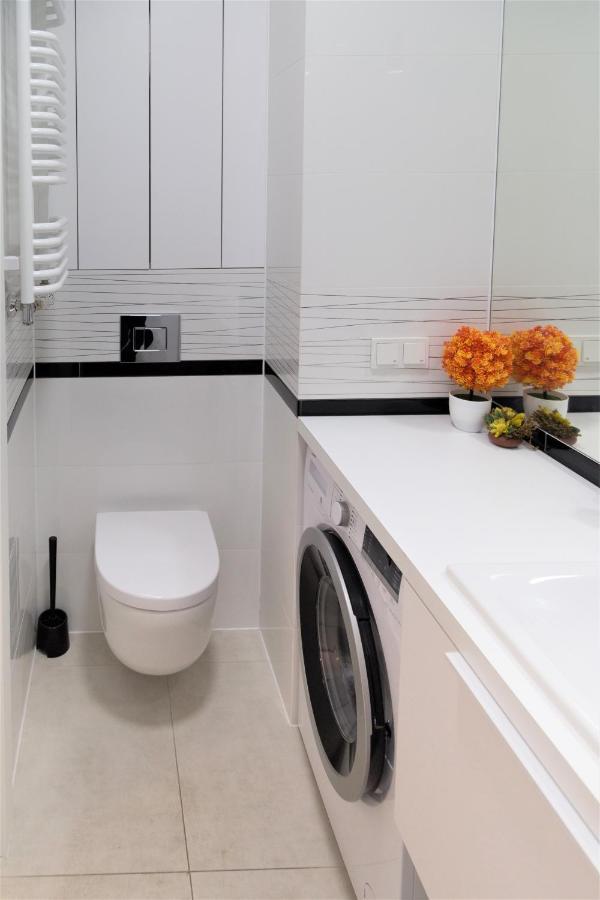 Exclusive 2Br! Apartment In Center +Netflix +Gym Warsawa Bagian luar foto