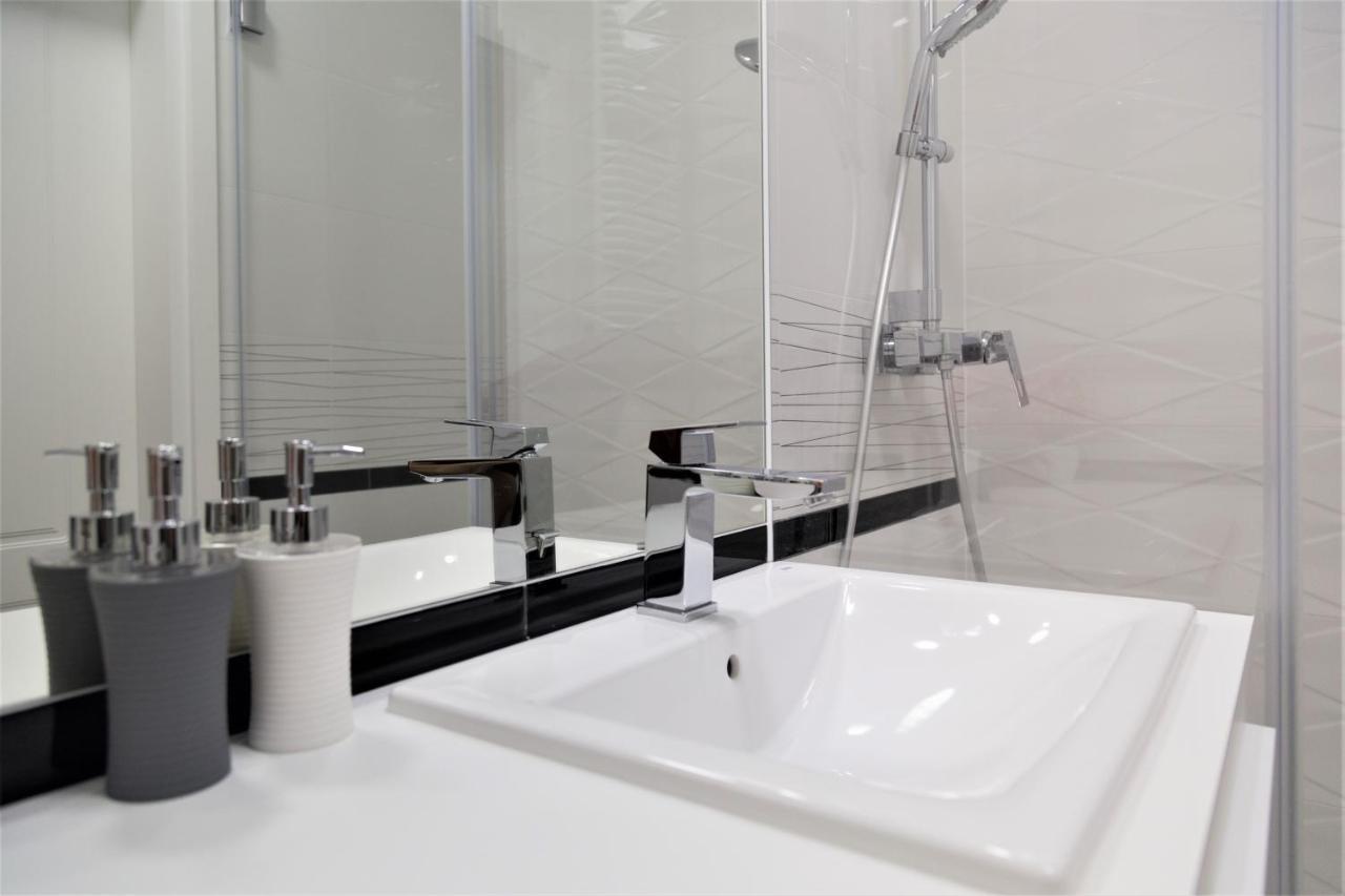 Exclusive 2Br! Apartment In Center +Netflix +Gym Warsawa Bagian luar foto
