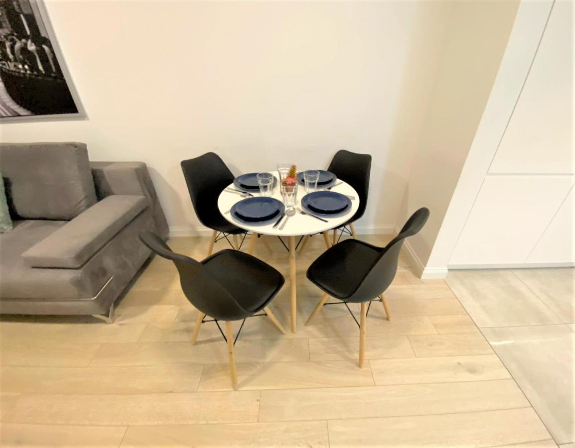 Exclusive 2Br! Apartment In Center +Netflix +Gym Warsawa Bagian luar foto